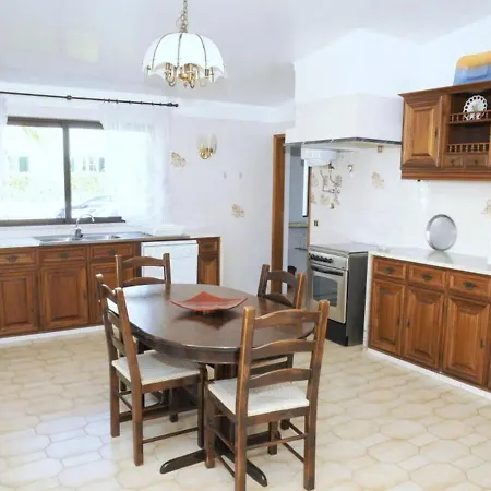 Villa In With Private Pool Vilamoura