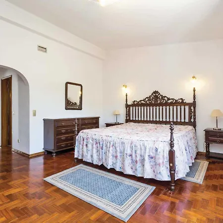 A Lovely 3 Bedroom With Private Pool And Gardens Close To Marina Villa *