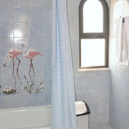 A Lovely 3 Bedroom With Private Pool And Gardens Close To Marina Βίλα